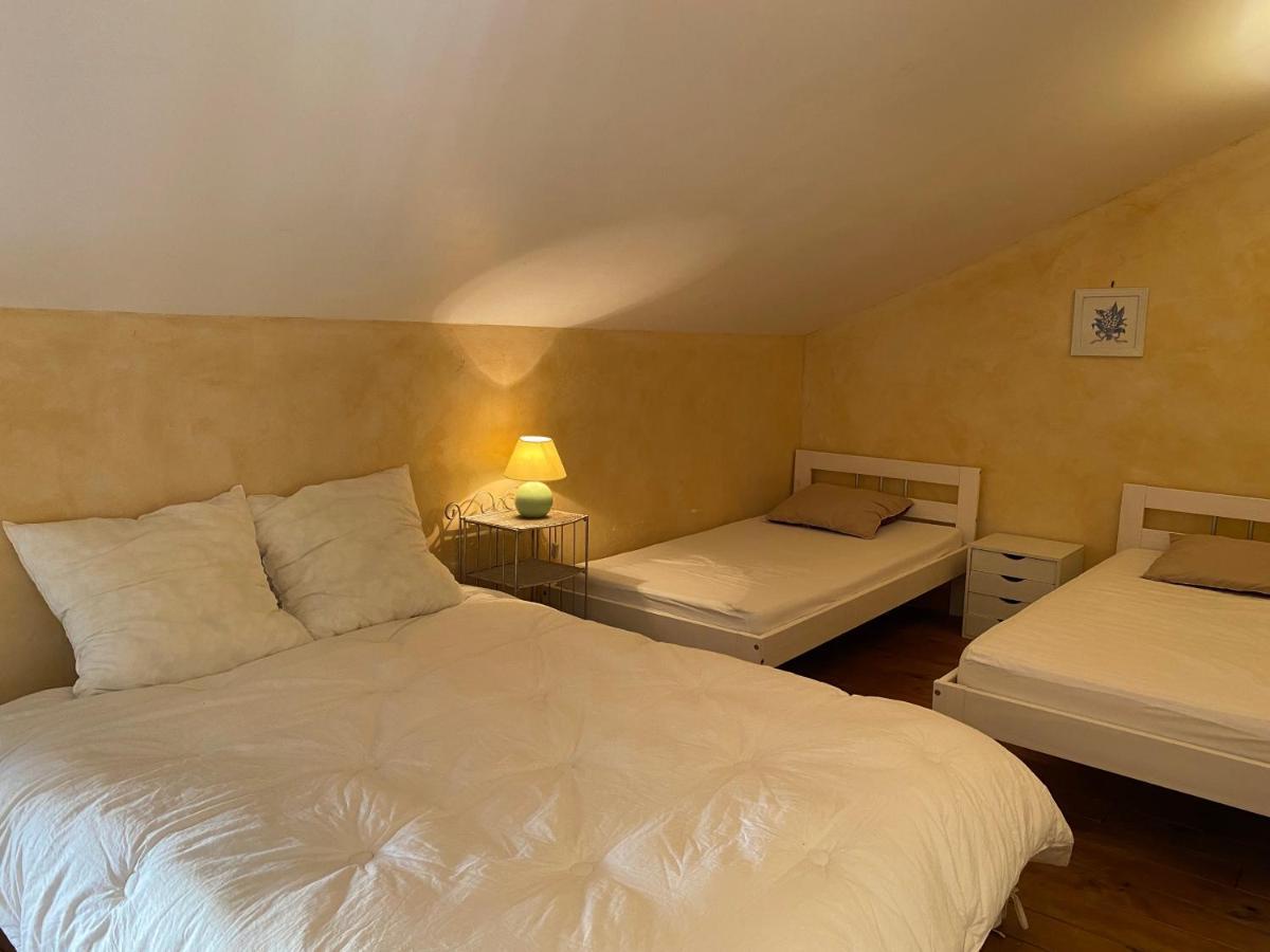 Le Clos Des Figuiers - 3 Gites De Caractere Duravel Exterior foto